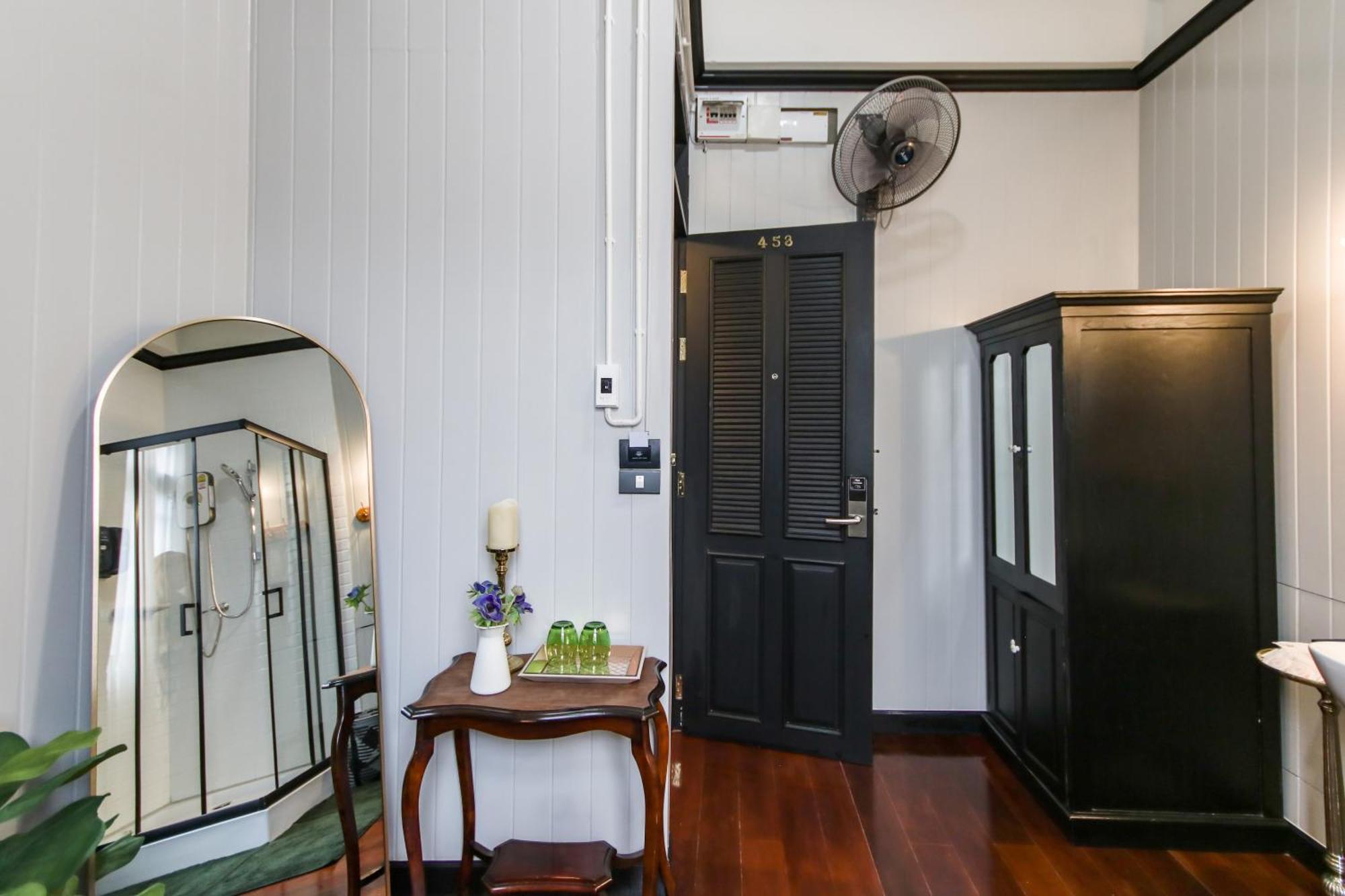 De Phanakron Boutique Hotel Bangkok Exterior photo