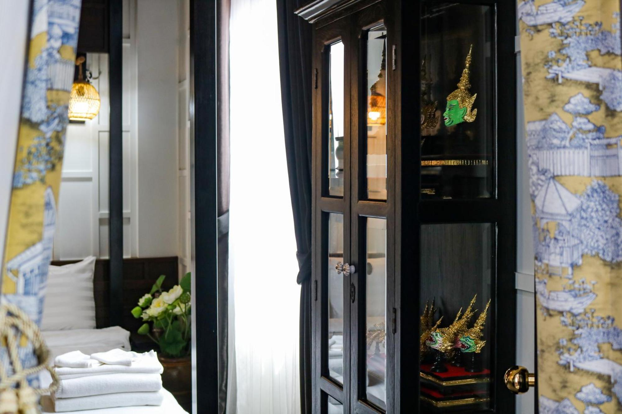 De Phanakron Boutique Hotel Bangkok Exterior photo