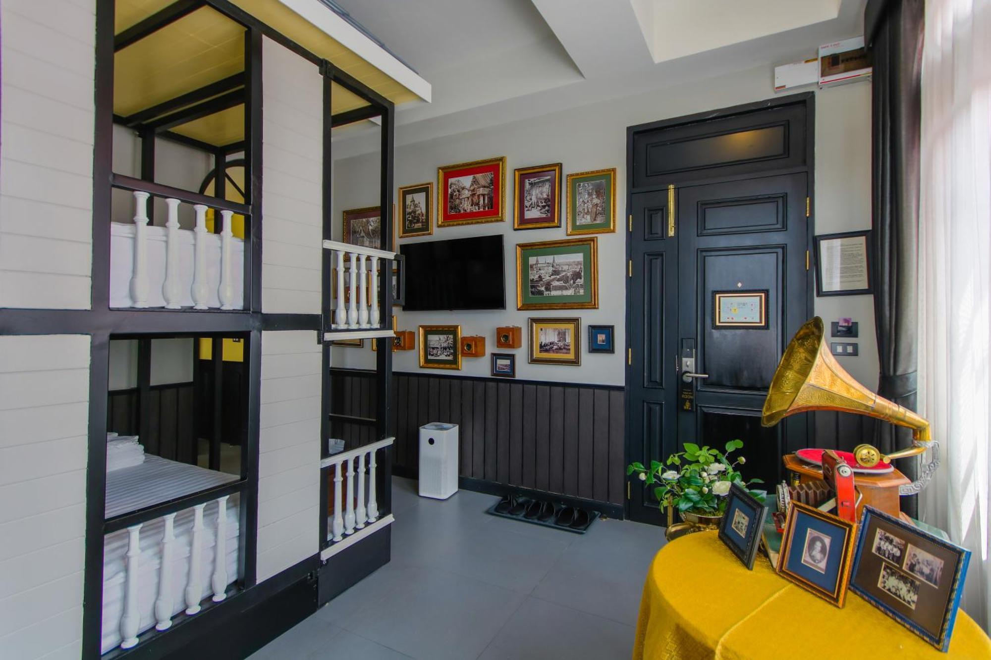 De Phanakron Boutique Hotel Bangkok Exterior photo